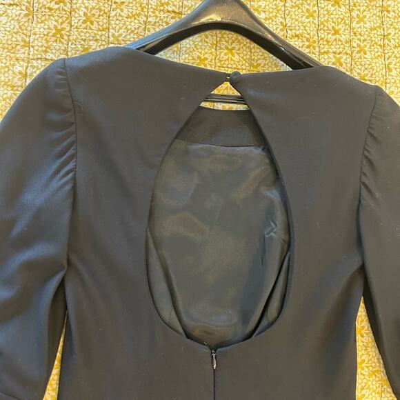 Trina Turk Black Wool Fitted LBD w Open Back - Picture 3 of 12